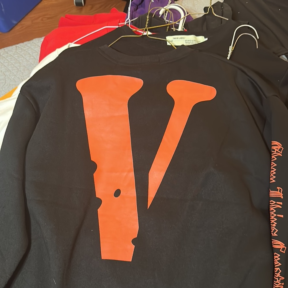 off white vlone - Picture 2 of 3